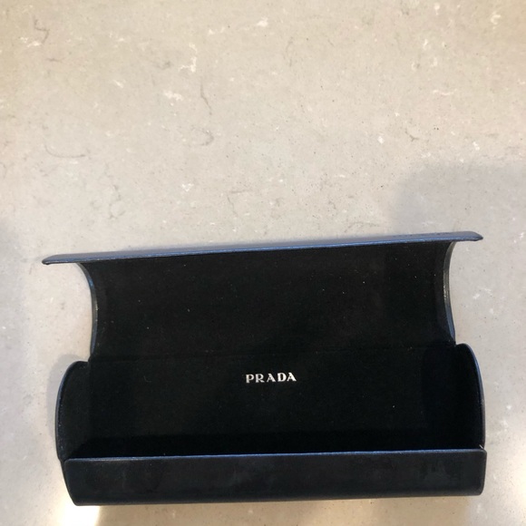 Prada Designer frames comes with case - Picture 6 of 7